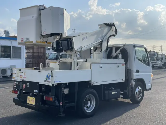 三菱 キャンター TPG-FEA50(2WD)の写真5