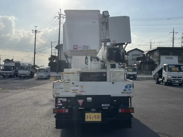 三菱 キャンター TPG-FEA50(2WD)の写真6