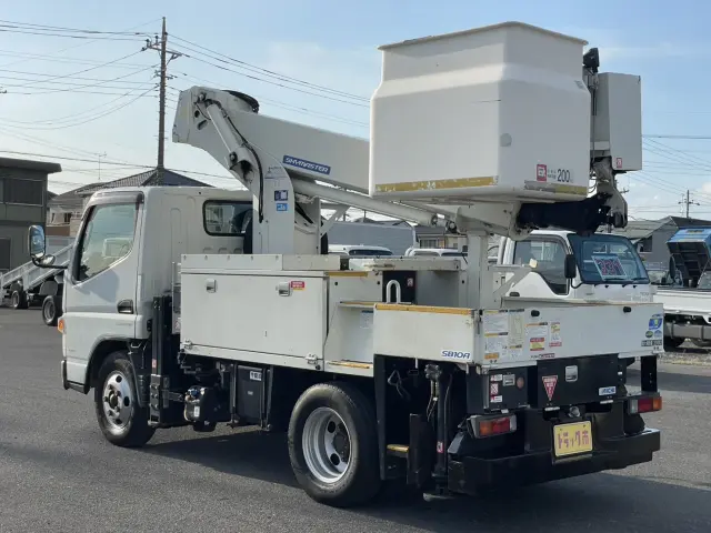 三菱 キャンター TPG-FEA50(2WD)の写真7