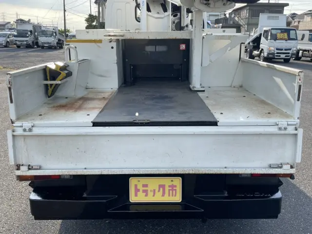 三菱 キャンター TPG-FEA50(2WD)の写真15