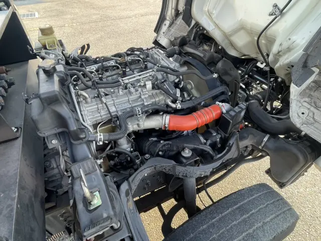 三菱 キャンター TPG-FEA50(2WD)の写真47