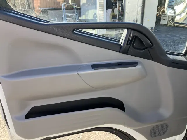 日産 アトラス 2RG-FBAVW(2WD)の写真24