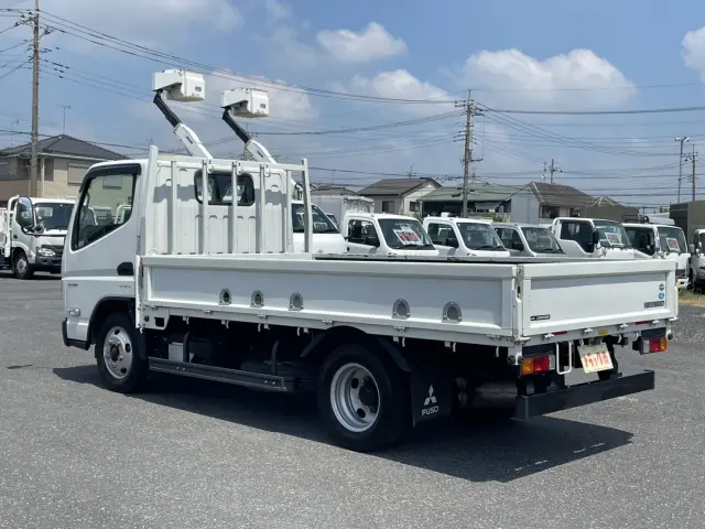 三菱 キャンター 2RG-FEAV0(2WD)の写真7