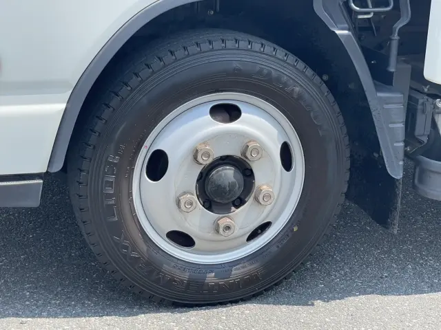 三菱 キャンター 2RG-FEAV0(2WD)の写真9