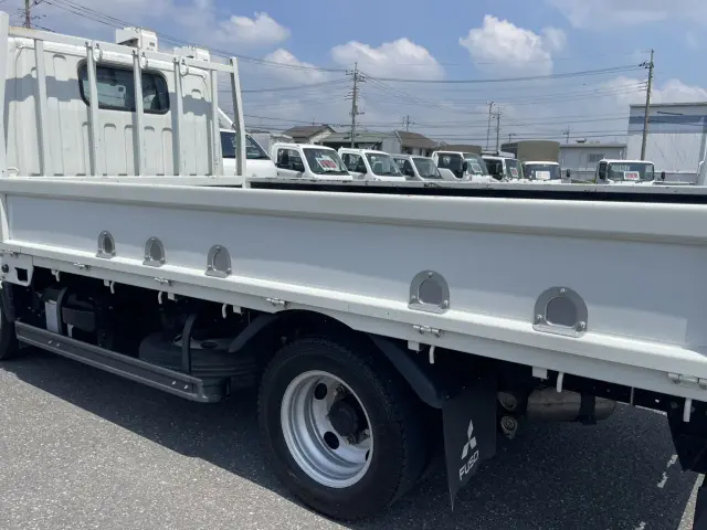 三菱 キャンター 2RG-FEAV0(2WD)の写真12