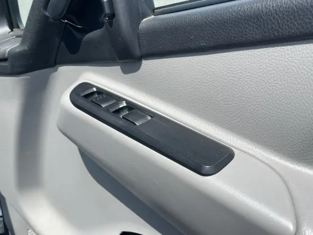 三菱 キャンター 2RG-FEAV0(2WD)の写真18