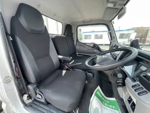 三菱 キャンター 2RG-FEAV0(2WD)の写真19