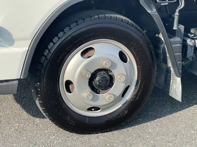 三菱 キャンター 2RG-FBA60(2WD)の写真9