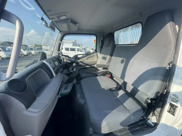三菱 キャンター 2RG-FBA60(2WD)の写真19