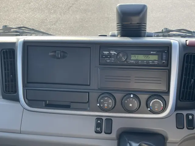 三菱 キャンター 2RG-FBA60(2WD)の写真22