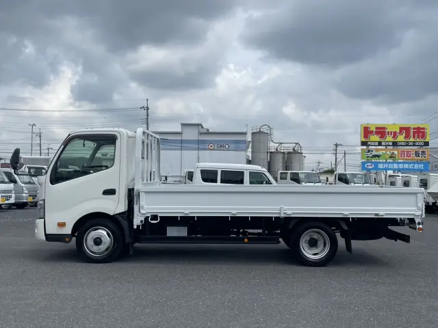 日野 デュトロ 2RG-XZU710M(2WD)の写真8