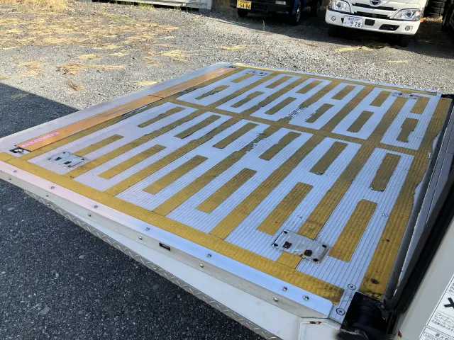 日産 アトラス TRG-FEA5W(2WD)の写真5