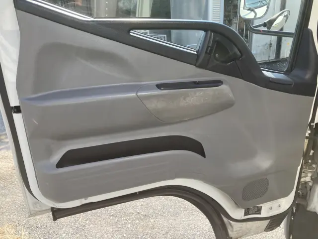 日産 アトラス TRG-FEA5W(2WD)の写真30