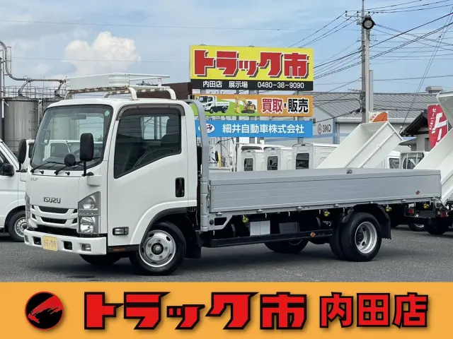 いすゞ エルフ TRG-NMR85AR(2WD)の写真1