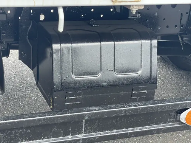 いすゞ エルフ TRG-NMR85AR(2WD)の写真11