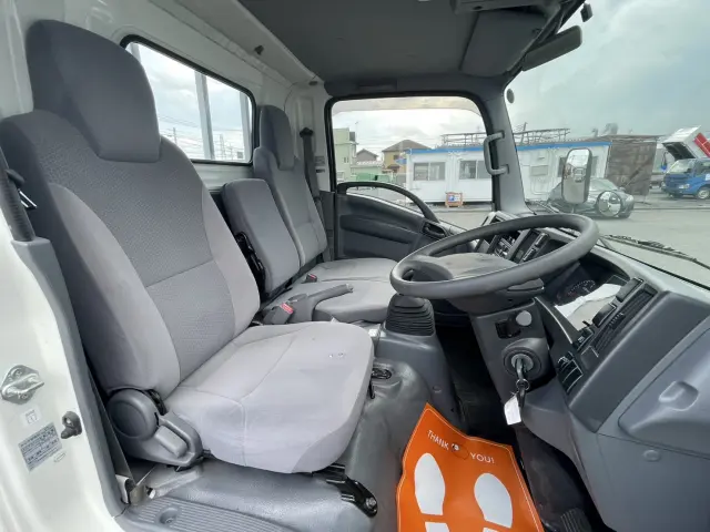 いすゞ エルフ TRG-NMR85AR(2WD)の写真17