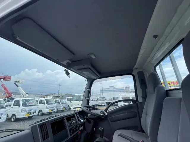 いすゞ エルフ TRG-NMR85AR(2WD)の写真19