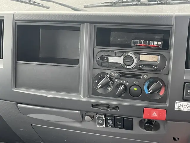 いすゞ エルフ TRG-NMR85AR(2WD)の写真21