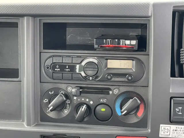 いすゞ エルフ TRG-NMR85AR(2WD)の写真22