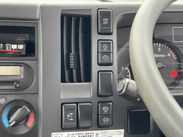 いすゞ エルフ TRG-NMR85AR(2WD)の写真24