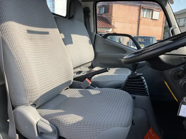 トヨタ トヨエース TKG-XZU645(2WD)の写真6