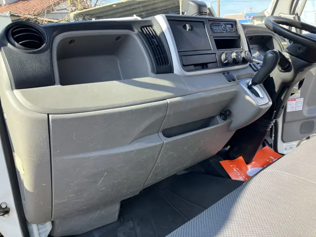 三菱 キャンター TPG-FBA30(2WD)の写真29