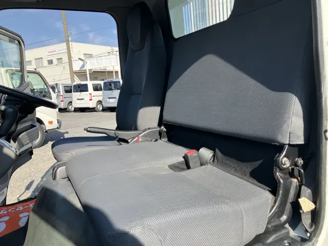 三菱 キャンター TPG-FBA30(2WD)の写真30