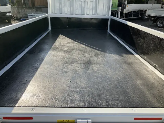 三菱 キャンター 2RG-FDA20(4WD)の写真4