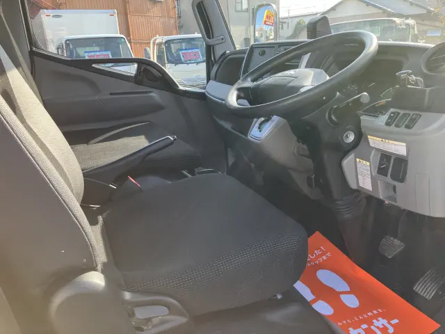 三菱 キャンター 2RG-FDA20(4WD)の写真5