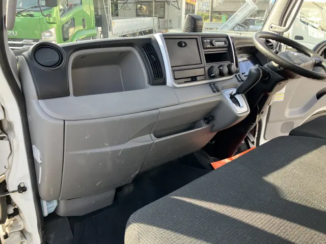 三菱 キャンター 2RG-FDA20(4WD)の写真22