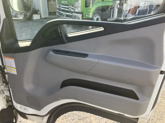 三菱 キャンター 2RG-FDA20(4WD)の写真23