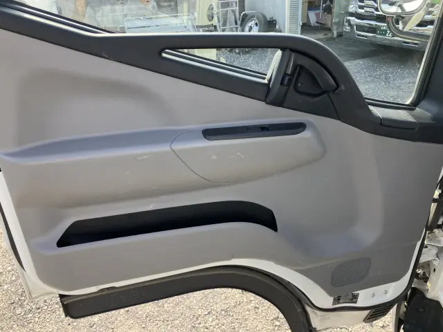 三菱 キャンター 2RG-FDA20(4WD)の写真24