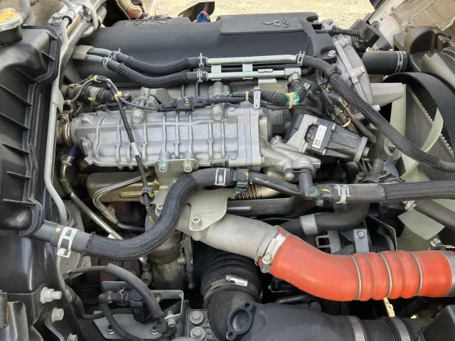 三菱 キャンター 2RG-FDA20(4WD)の写真35