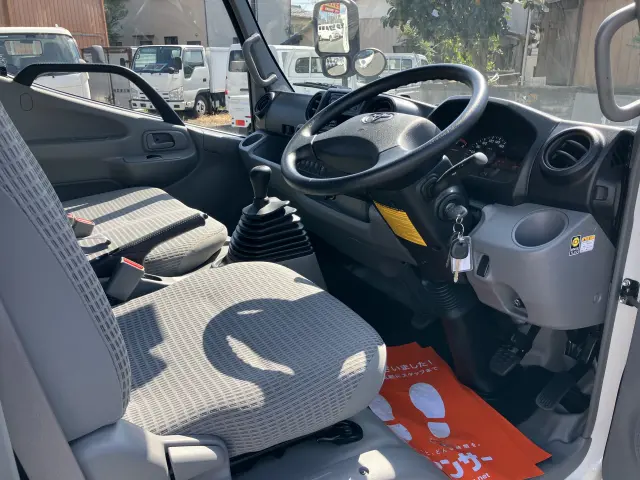 トヨタ ダイナ TKG-XZC655(2WD)の写真5