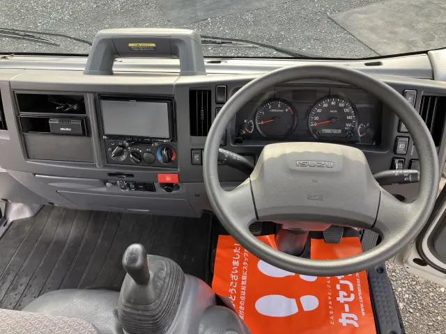 いすゞ エルフ 2RG-NLR88AR(2WD)の写真7