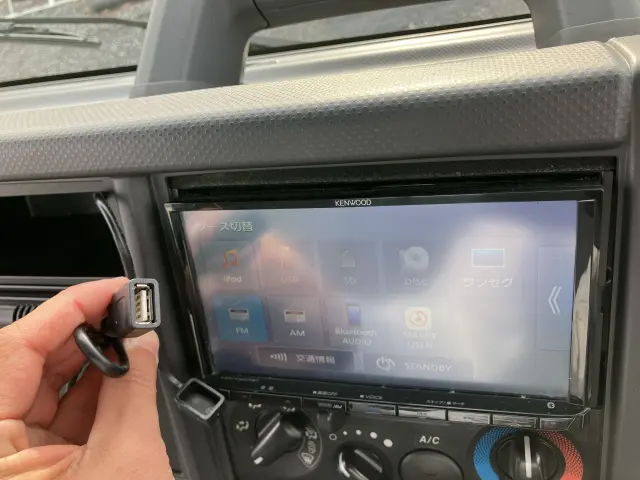 いすゞ エルフ 2RG-NLR88AR(2WD)の写真33