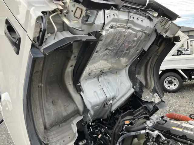 いすゞ エルフ 2RG-NLR88AR(2WD)の写真41