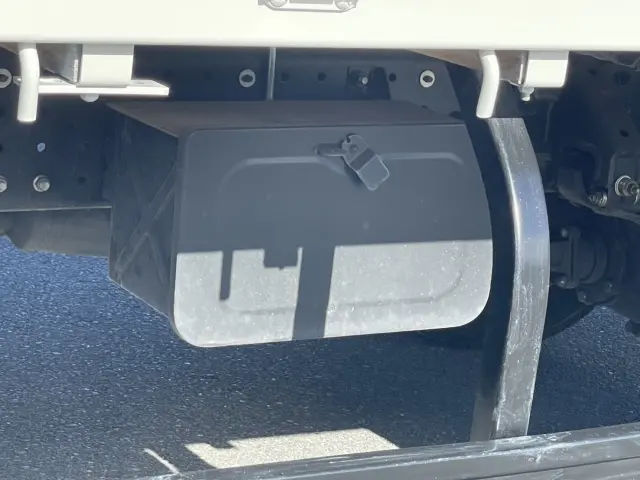 三菱 キャンター TPG-FEB50(2WD)の写真9