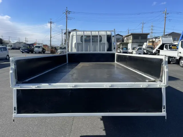 三菱 キャンター TPG-FEB50(2WD)の写真15