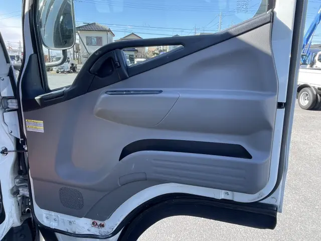 三菱 キャンター TPG-FEB50(2WD)の写真16