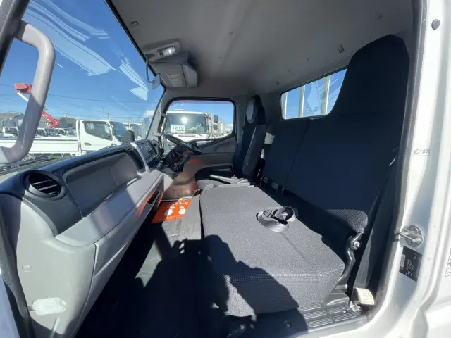 三菱 キャンター TPG-FEB50(2WD)の写真17