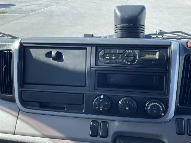 三菱 キャンター TPG-FEB50(2WD)の写真23