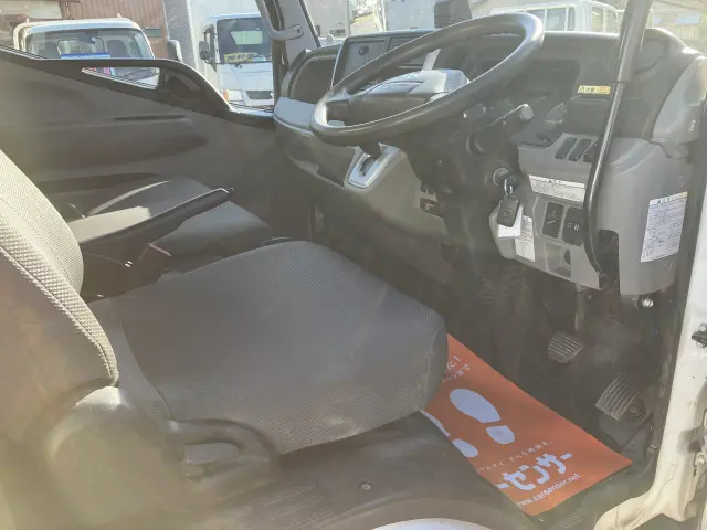 三菱 キャンター TPG-FBA60(2WD)の写真26