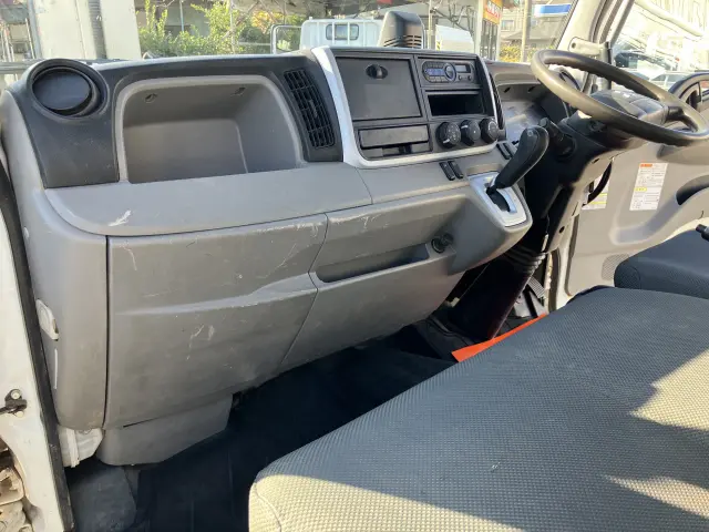 三菱 キャンター TPG-FBA60(2WD)の写真27