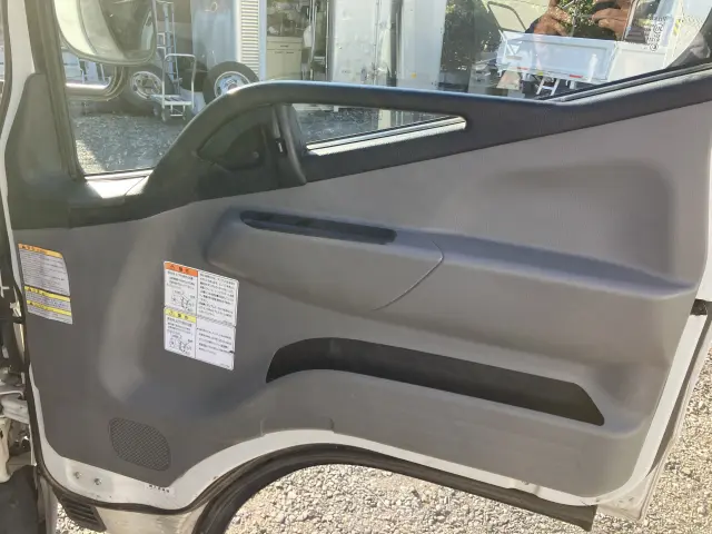 三菱 キャンター TPG-FBA60(2WD)の写真29