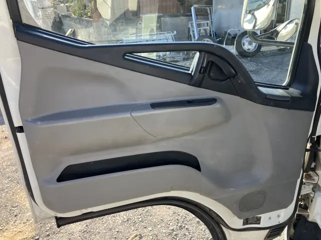 三菱 キャンター TPG-FBA60(2WD)の写真30