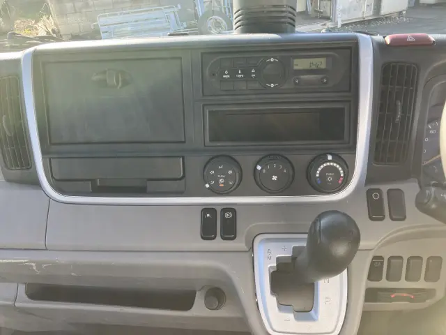 三菱 キャンター TPG-FBA60(2WD)の写真31