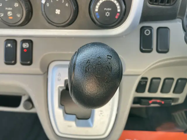 三菱 キャンター TPG-FBA60(2WD)の写真35