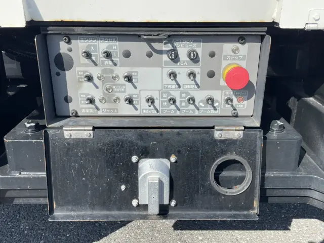 日野 デュトロ TPG-XZU600X(2WD)の写真14