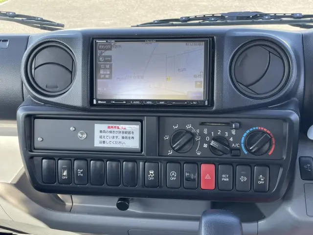 日野 デュトロ TPG-XZU600X(2WD)の写真20